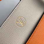 Louis Vuitton On My Side MM