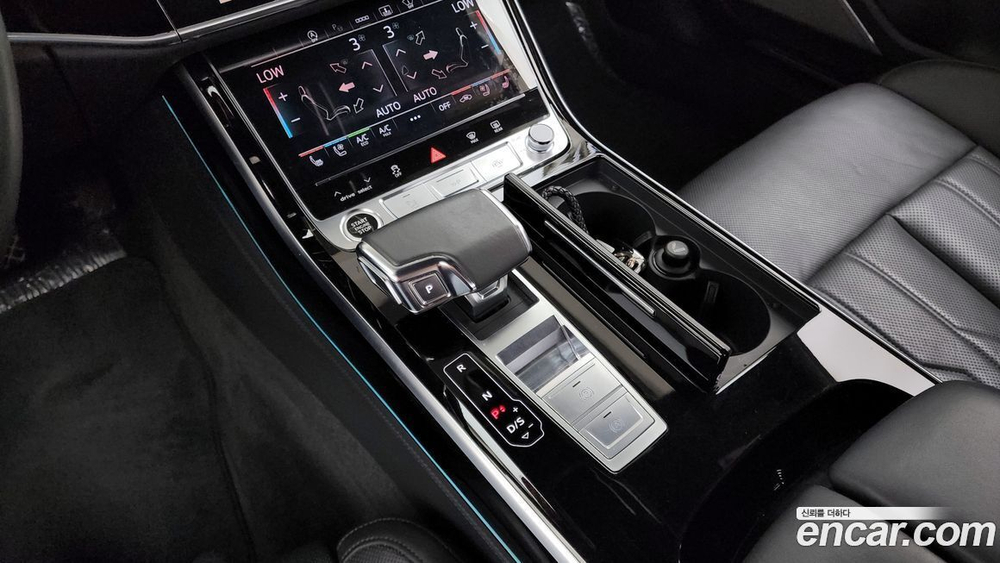 Audi A8 (D5) 55 TFSI Quattro LWB (06.2021)