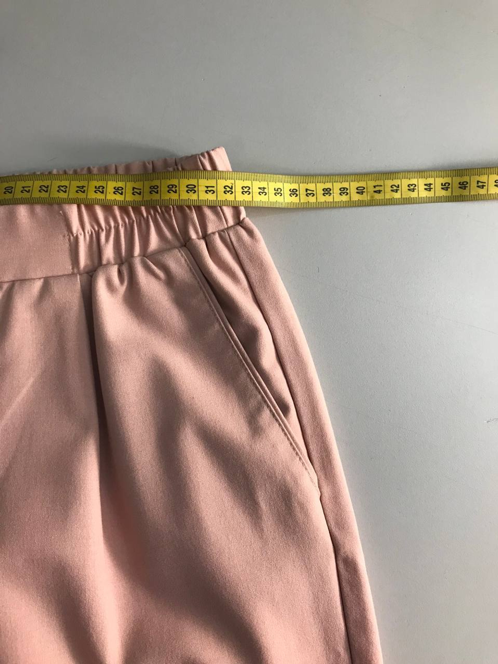 Брюки Bershka красивого цвета, маркировка S, визуально 44 размер