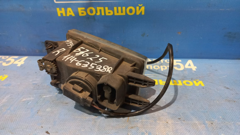 Туманка правая NISSAN CEDRIC 1999-2001