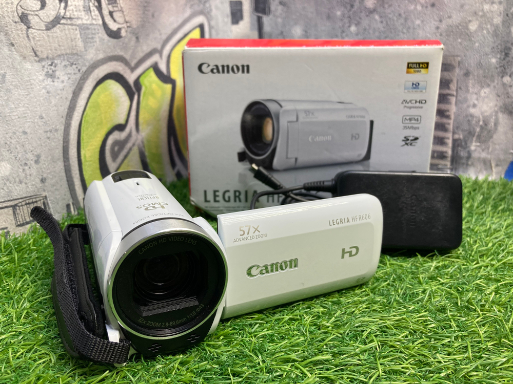 Canon Legria HF R606