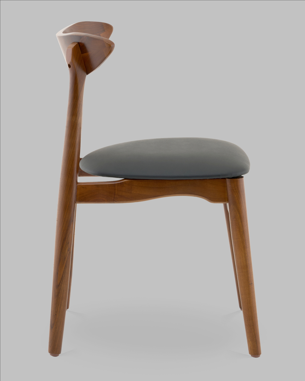 Стул Вудсимпл каркас дерево цвет темный орех экокожа черный