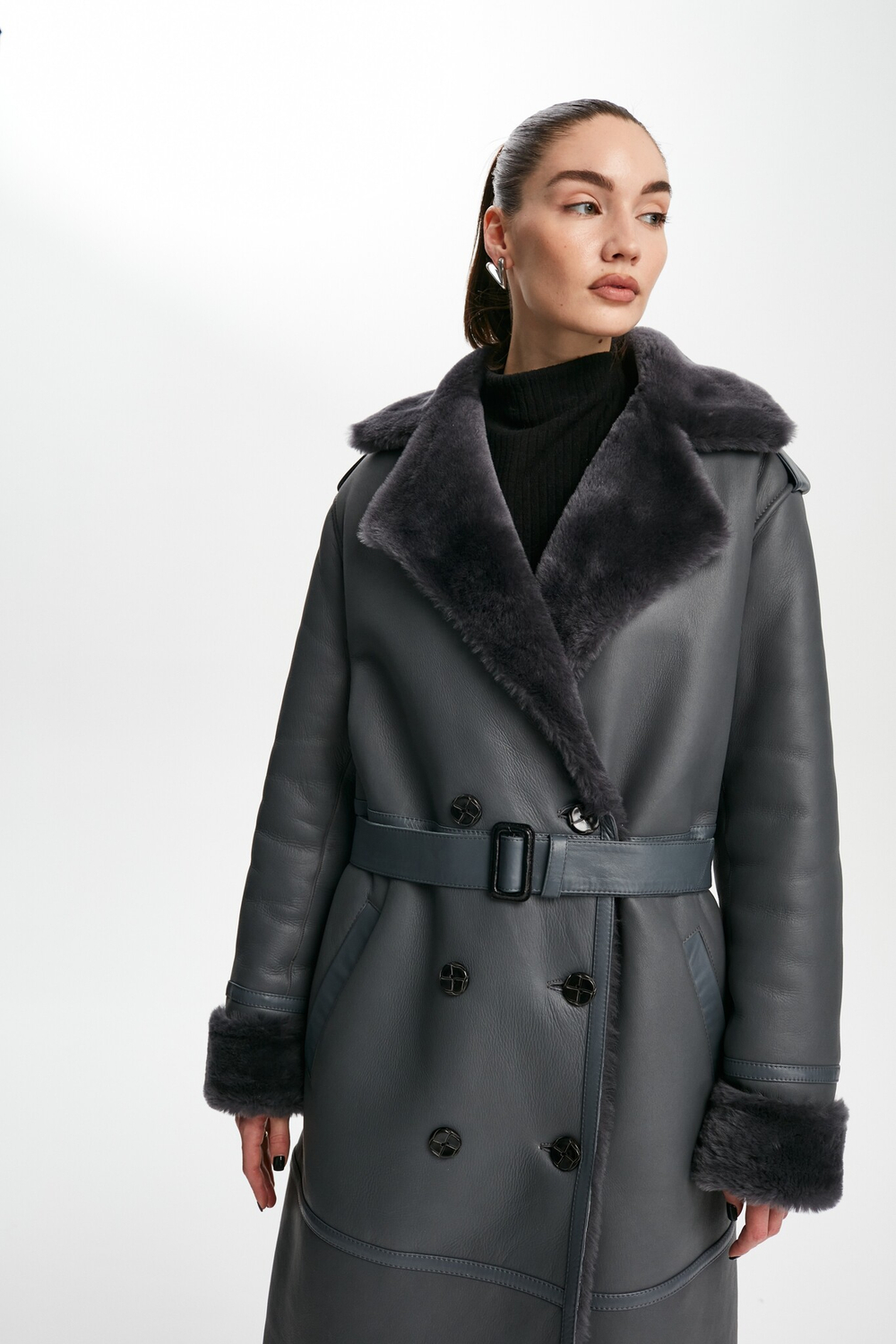 Дубленка-пальто серая