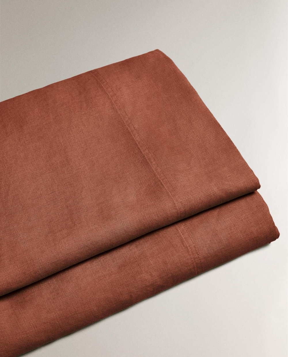 Zara Home - Простыня из постиранного льна (вес 140 гхм2), кирпичный, 240x280 см