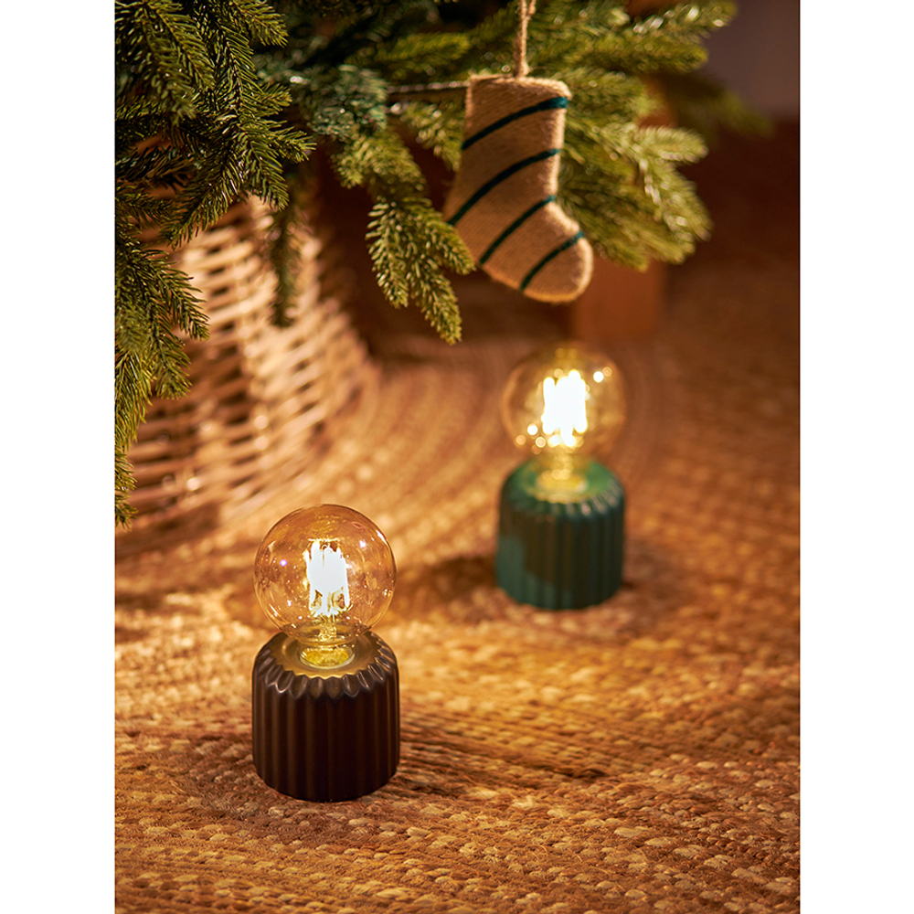 Светильник декоративный черного цвета из коллекции edge