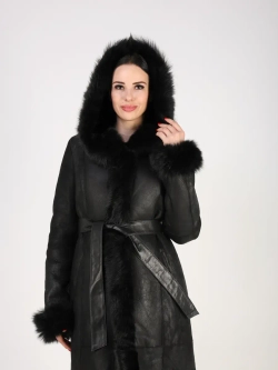 Дубленка зимняя натуральная с капюшоном длинная и теплая