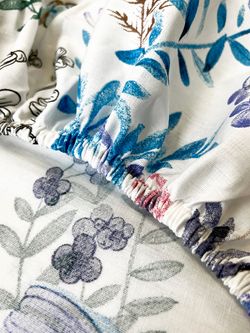 Постельное белье "Каролина" 1,5-сп   наволочка 50х70 1шт Простынь на резинке 90х200 см  Пододеяльник 145х215 см  Сказка сатин