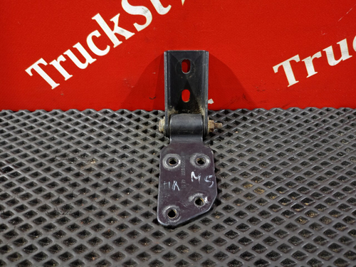 Кронштейн спойлера кабины