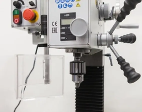 Станок токарный Stalex D320x880G Vario