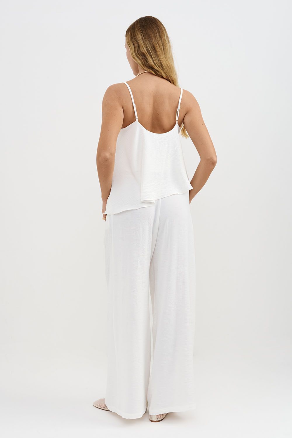 Асимметричный топ из шифона белого цвета