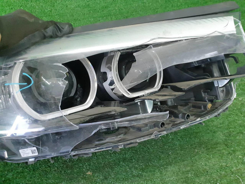 Битая Фара правая BMW 5er G30 (2017-2020) LED