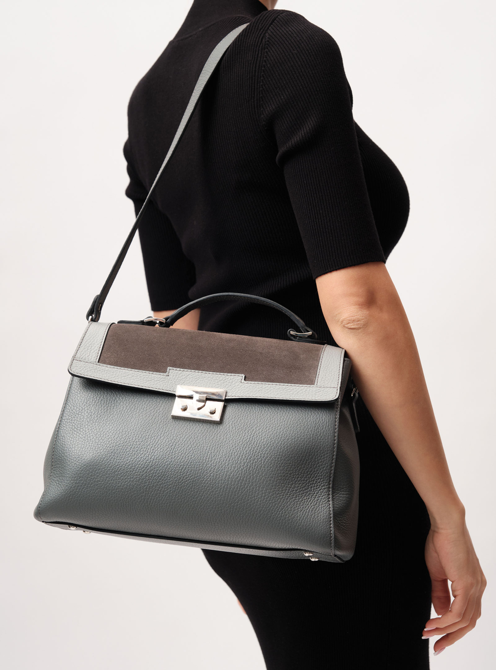 Сумка Deboro 30139 хромо