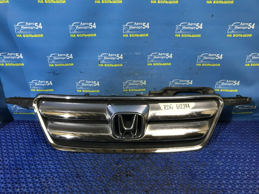 Решетка радиатора Honda CRV 2004-2006