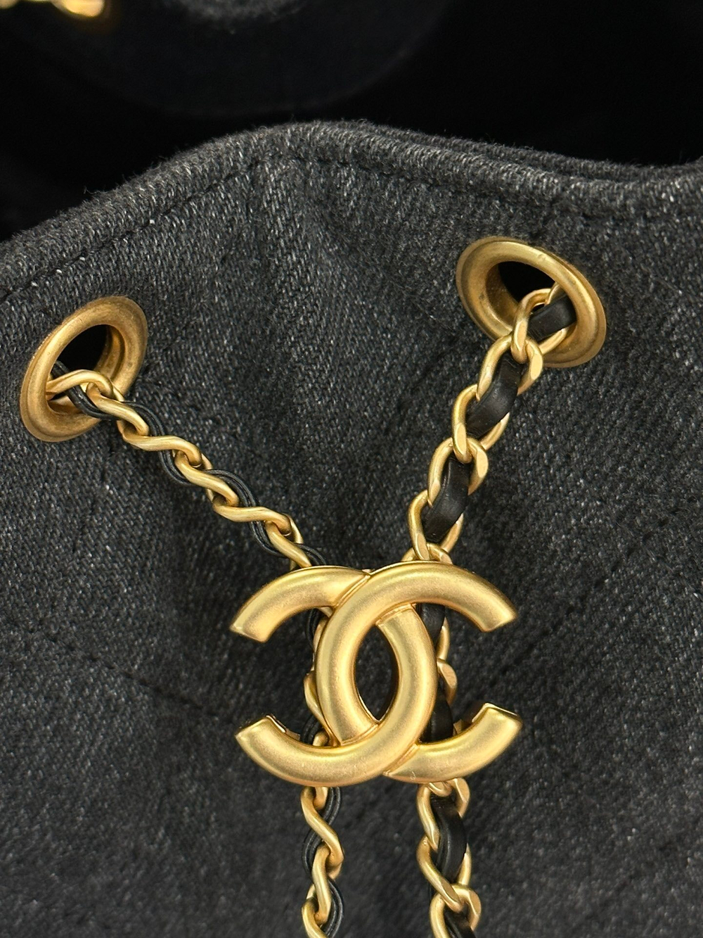 Chanel 25 Small Handbag 30 cm