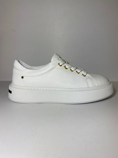 Кроссовки женские