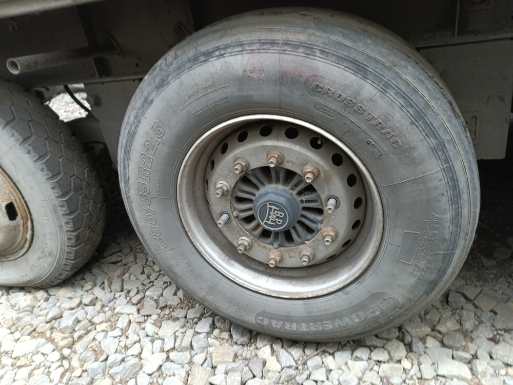 КРОПКУЗОВ 85057* Полуприцеп бортовой 85057B