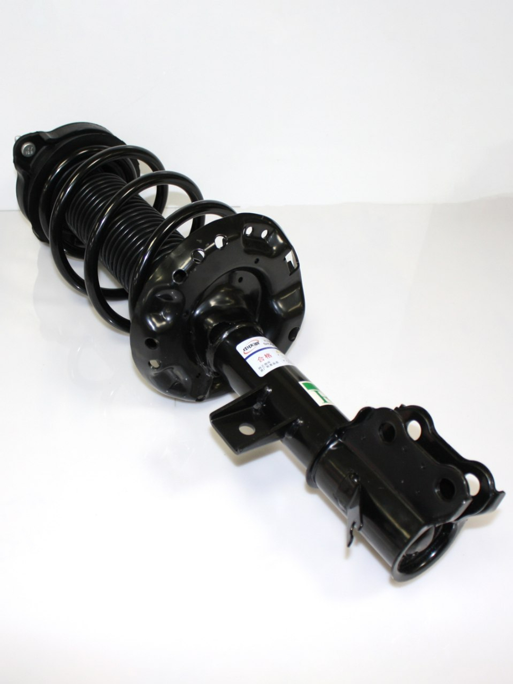 Амортизатор передний правый S111F2602040203 Changan CS35 Plus