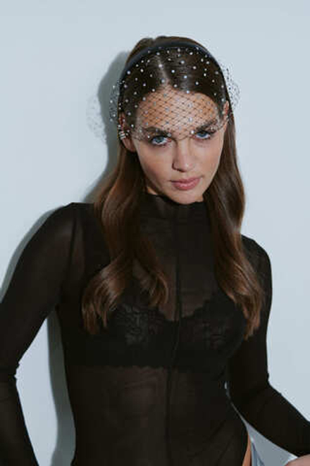 Укороченная вуаль с камнями