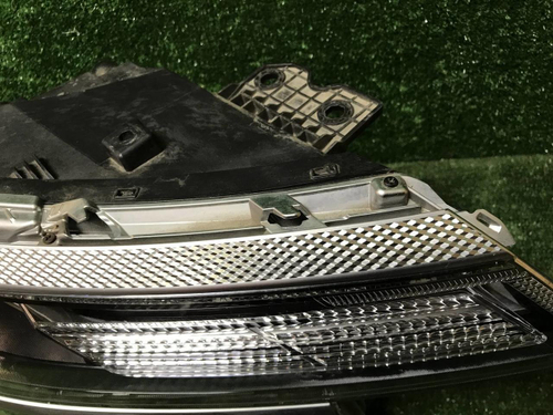 Фара правая Kia Seltos (2019-2022) галоген