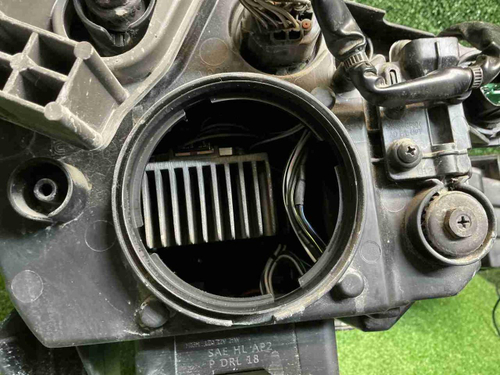 Фара левая Hyundai Elantra 6 AD (2018-2020) LED