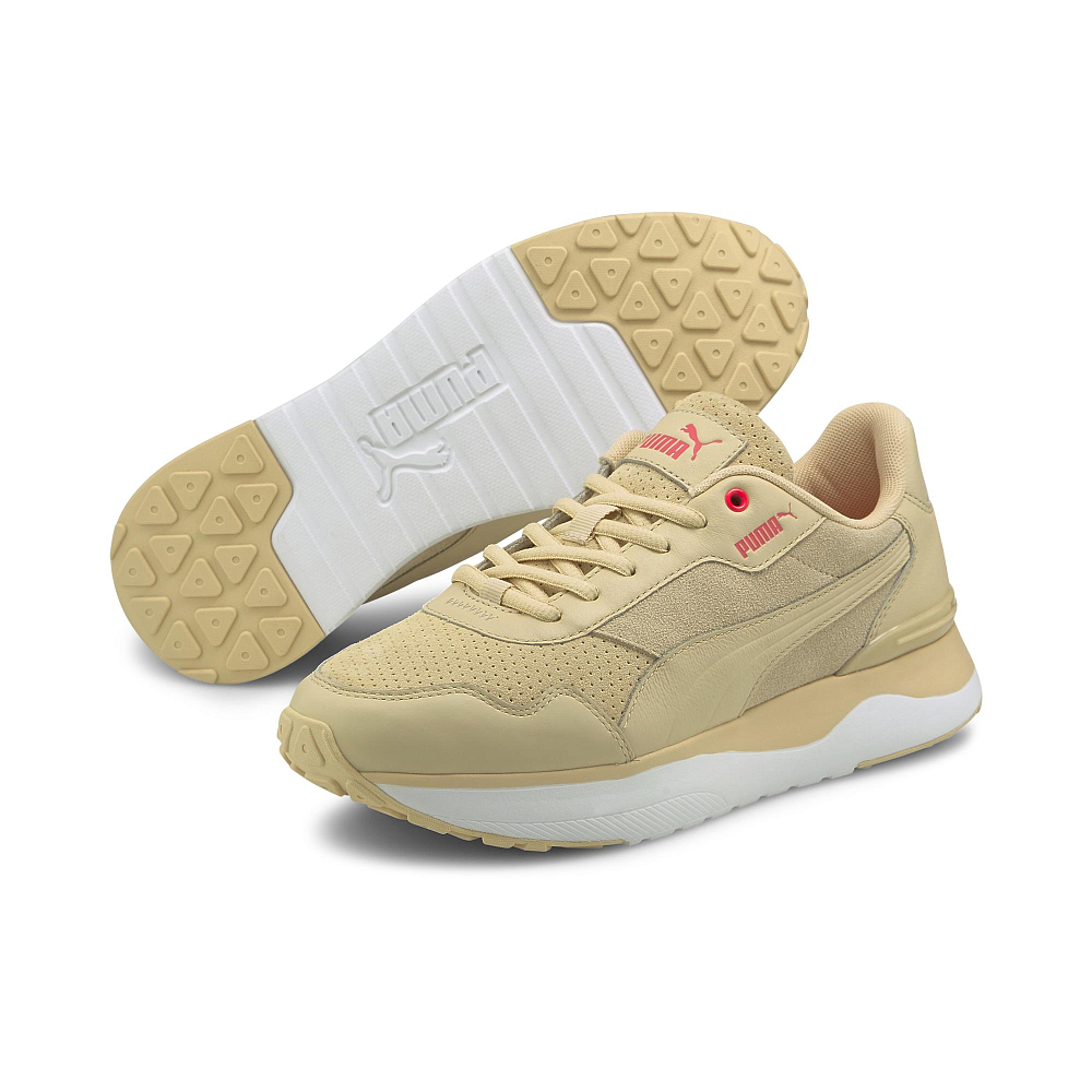 Женские кроссовки PUMA R78 Voyage Premium
