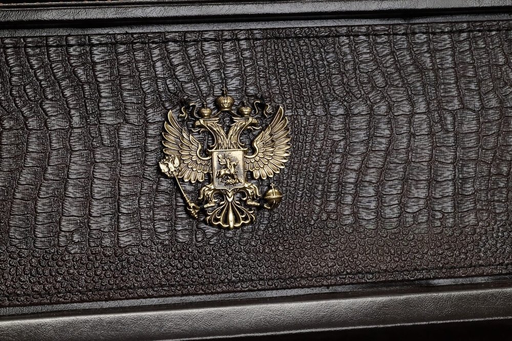 Подарочный набор шампуров в кейсе "Державный"