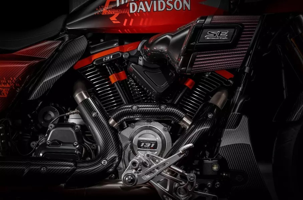 Harley-Davidson CVO Road Glide RR, 2025
