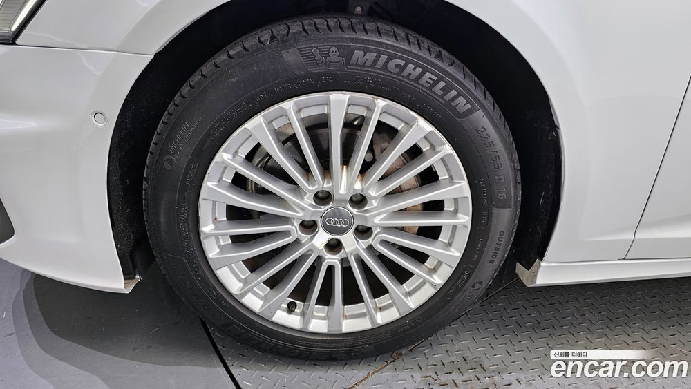 Audi A6 (C8) 40 TDI Premium (01.2021)