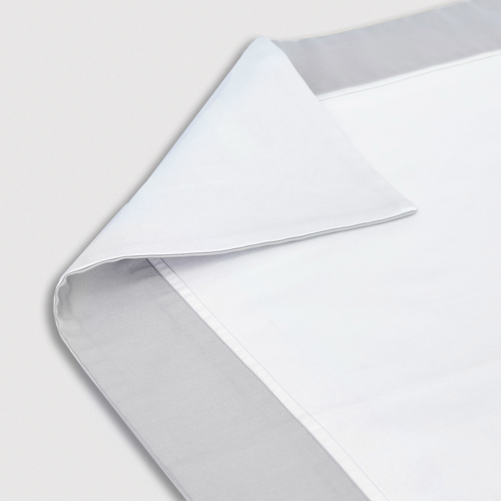 Постельное белье 2 спальное евро макси Сlaire&Caroll Frame белое с серым