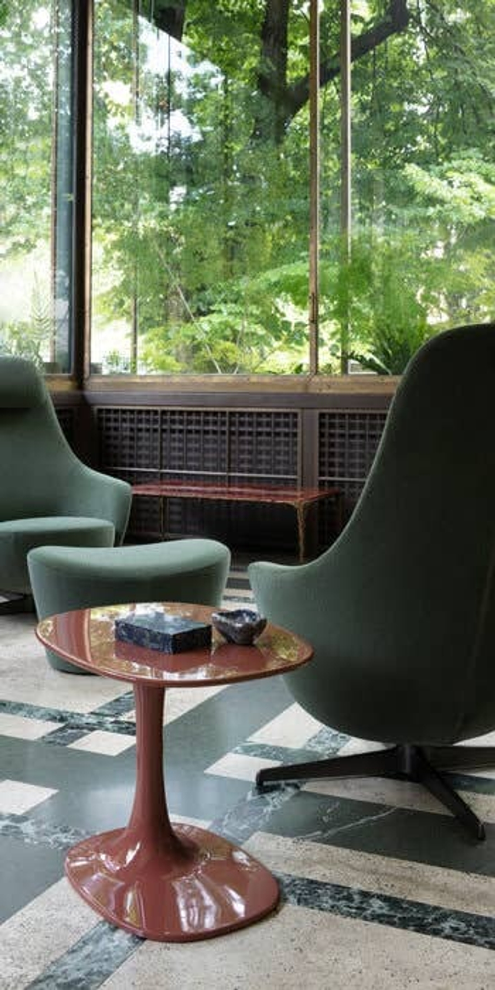 Столик B&B Italia Awa