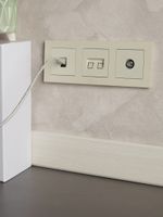 BRITE Рамка 3-местная РУ-3-Бр бежевый рифленый IEK