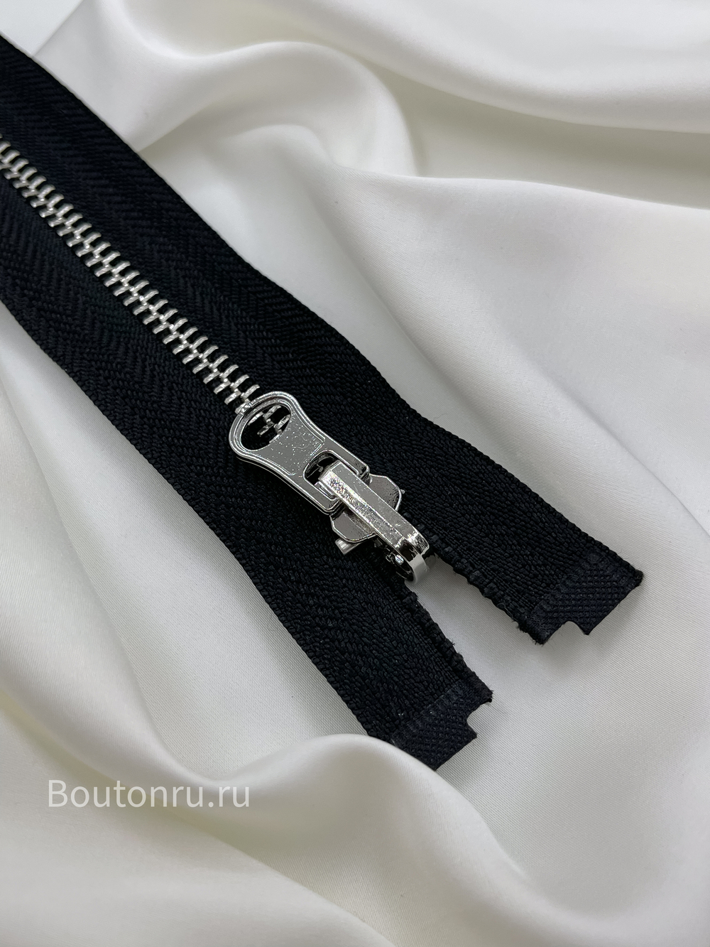 Молния черная серебро с перекидным бегунком