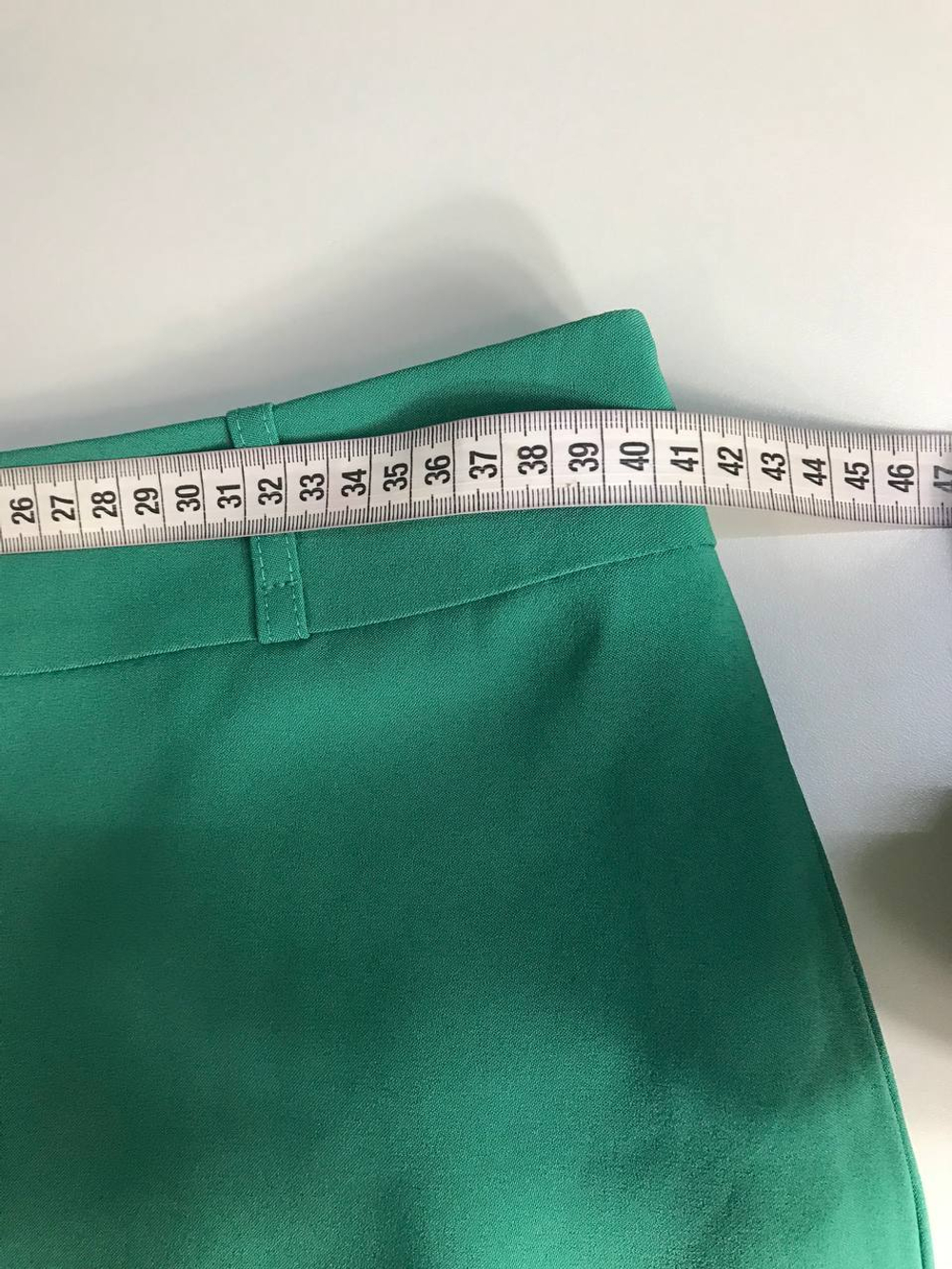 Юбка по фигуре в достаточно необычном оттенке 48 размер