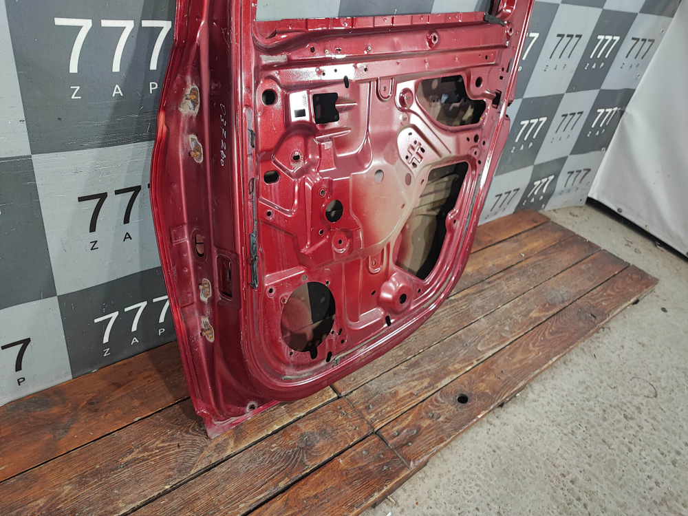 Дверь задняя правая Renault Duster 1 10-21 Б/У Оригинал 821007807R