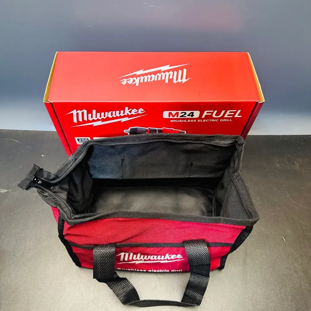 Шуруповерт аккумуляторный бесщеточный Milwaukee 24V / 2АКБ / +сумка
