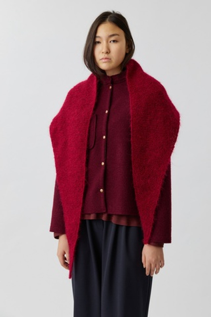 Косынка из мохера ягодного цвета