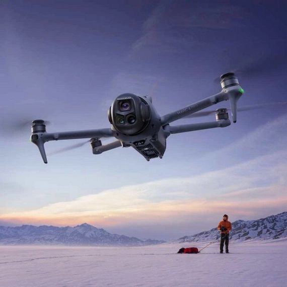 Квадрокоптер DJI Mavic 4 Pro Fly More Combo (DJI RC 2)