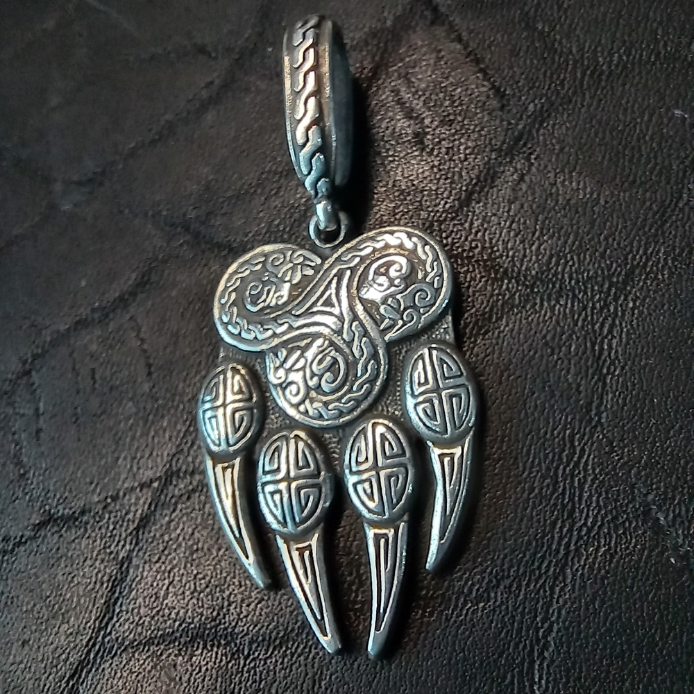 Подвеска. Волчья Лапа (новая)