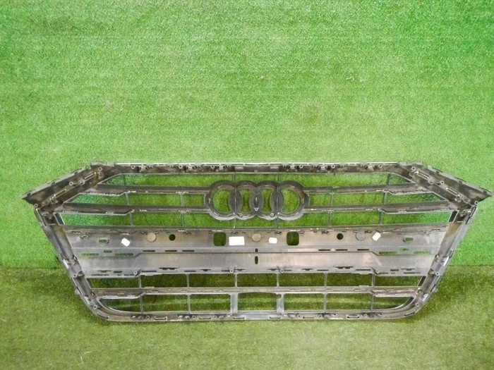 Решетка радиатора Audi A8 4 D5 (2017-н.в.)