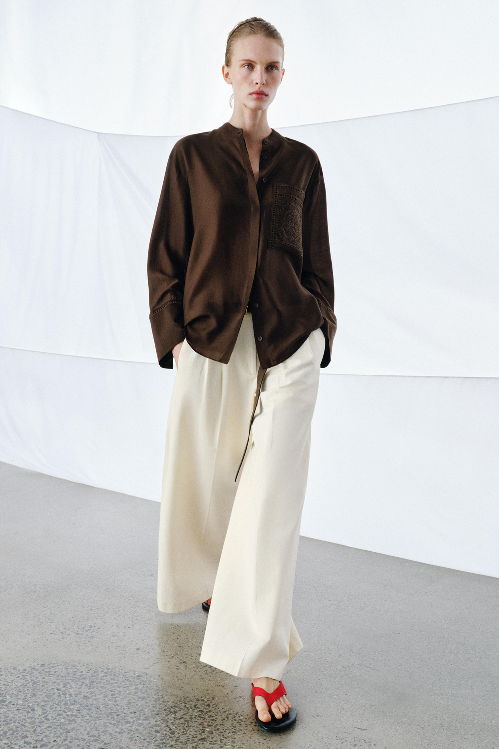 ZARA РУБАШКА С ВЫШИВКОЙ И КАРМАНОМ — ZW COLLECTION, КОРИЧНЕВЫЙ