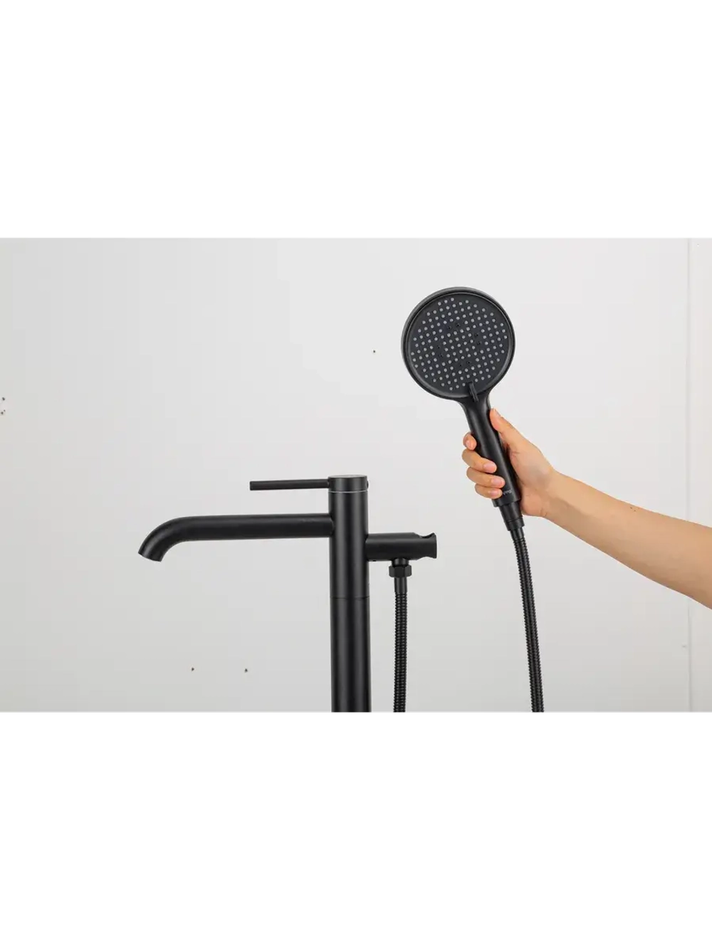 Смеситель для ванны напольный GAPPO G3006-6