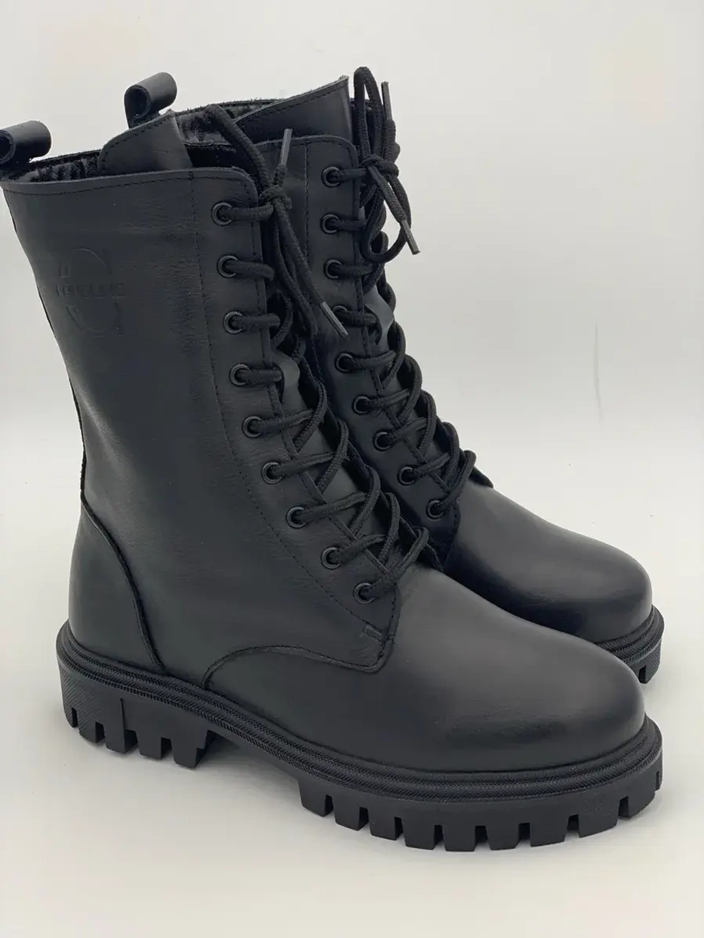 Ботинки с высоким берцем из натуральной кожи