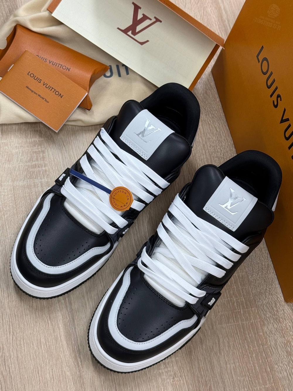 Кроссовки Louis Vuitton