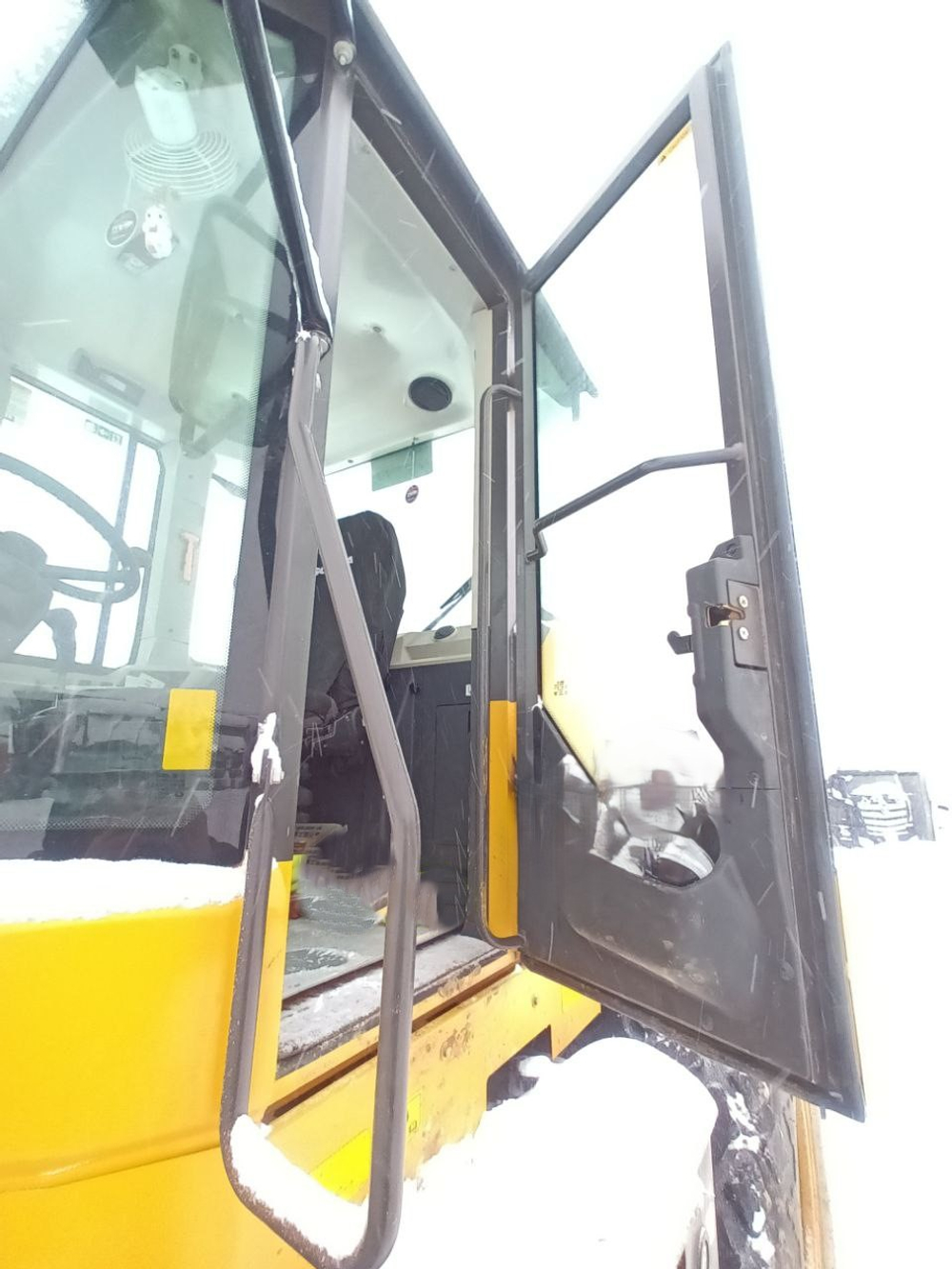 LGCE RS* Каток RS7120H (Дизельный, 6,8 л, 125 л.с., АТ)