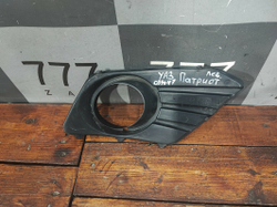 Накладка ПТФ левая UAZ Patriot 14-нв Б/У Оригинал 316382803025