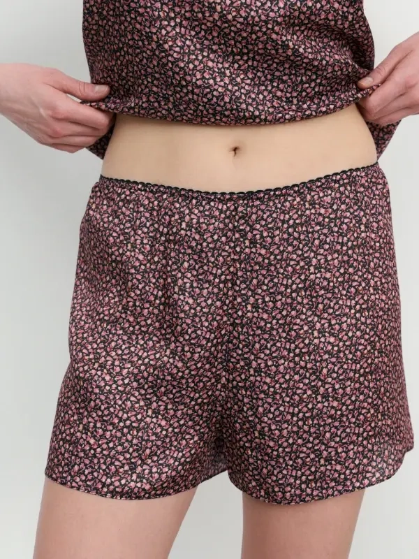Шорты с цветочным принтом