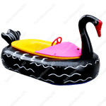 Электрическая бамперная лодка «Чёрный лебедь» на пульте