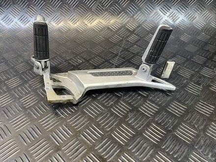 Подножки правые Yamaha FJR1300A RP13A 2010 (с кронштейном)