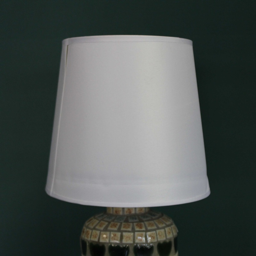 Настольная лампа с зеленой эмалью