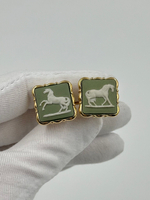 Запонки зелёные с лошадьми Wedgwood